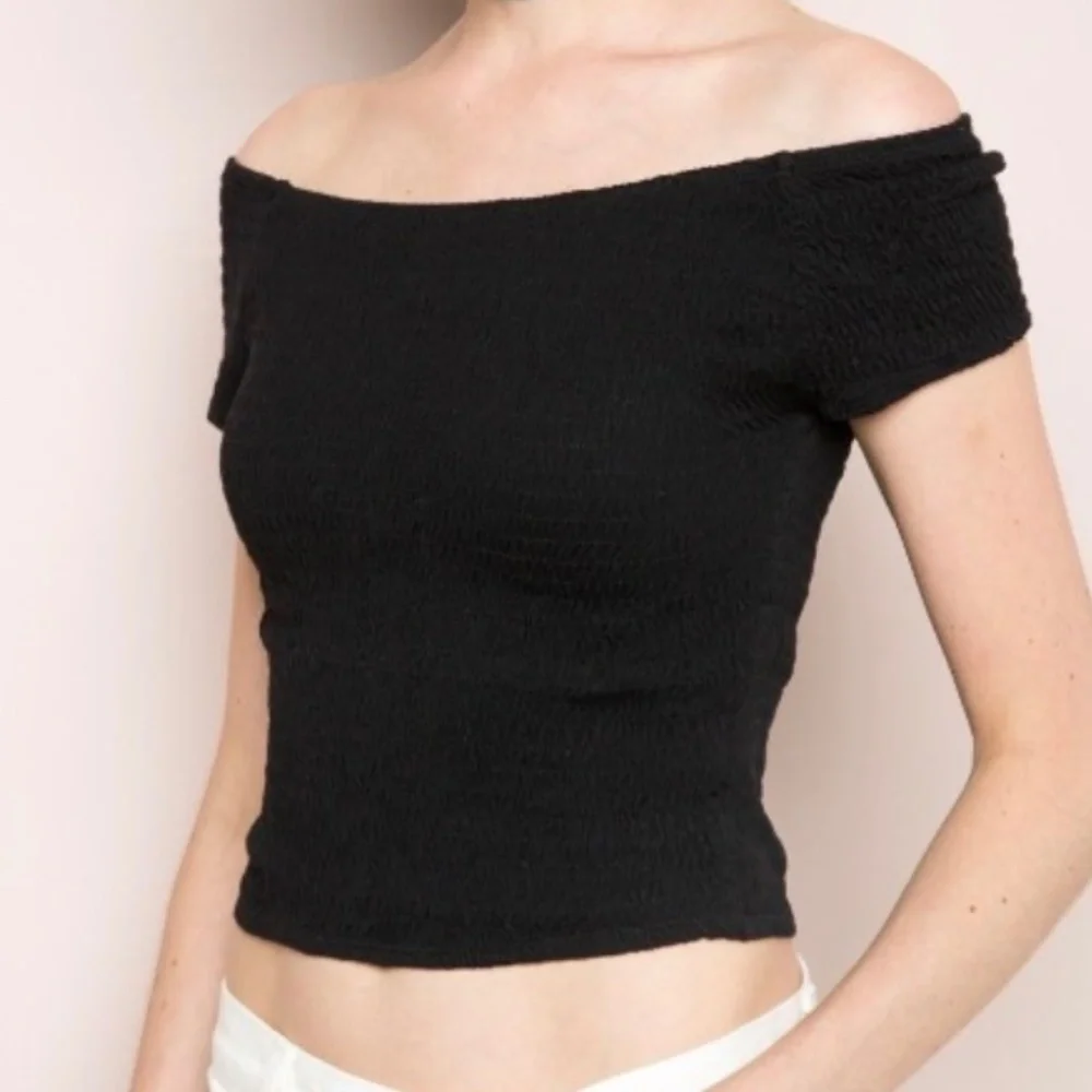 Brandy Melville Black Off The Shoulder Top - Picture 4 of 4